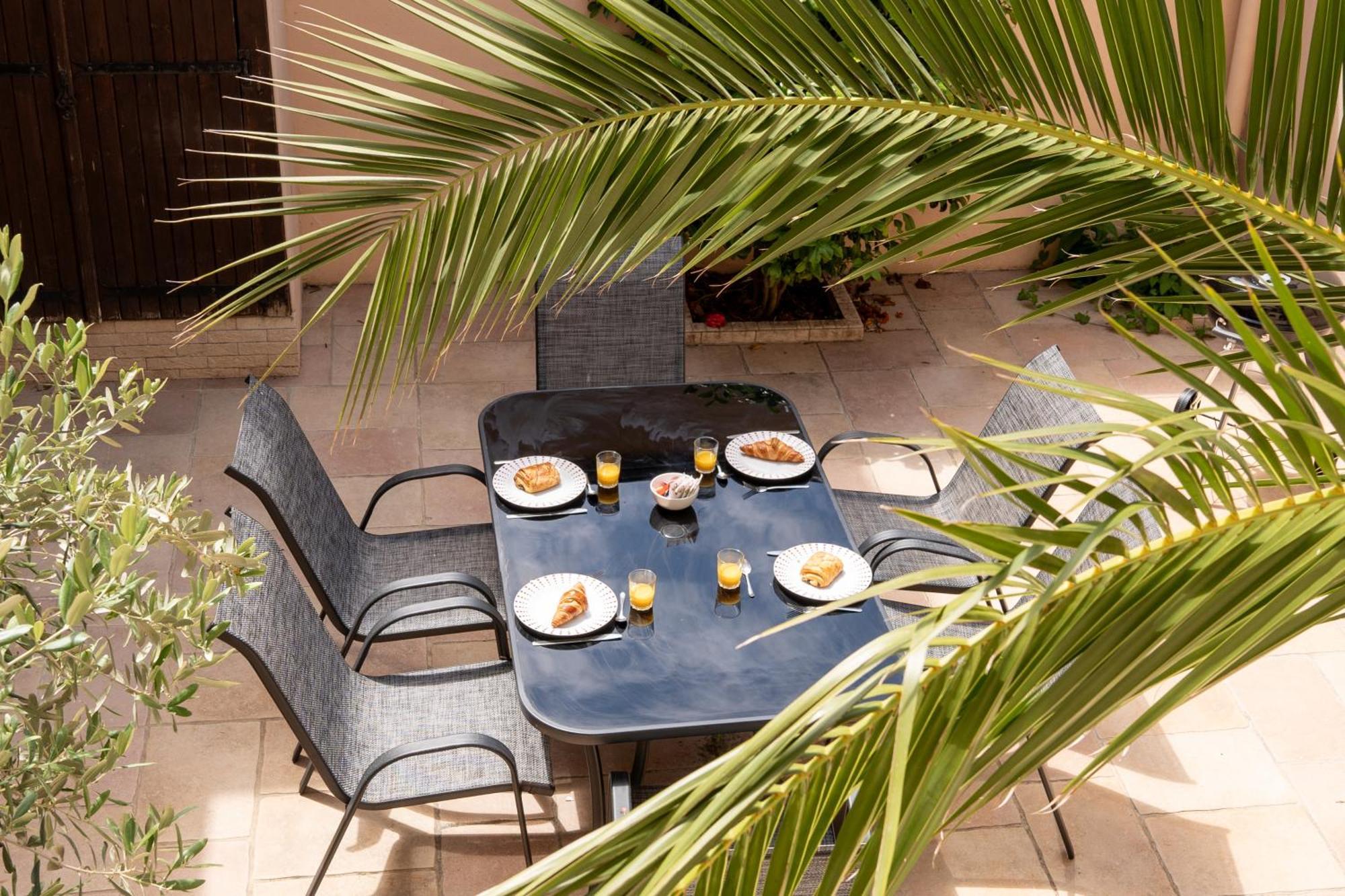 Sous Les Palmiers - Terrasse Privee - 500m *